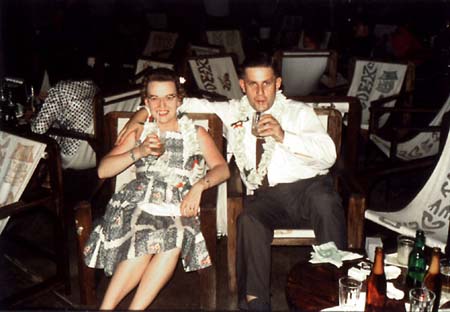 Mum & Dad - Hotel Tahiti